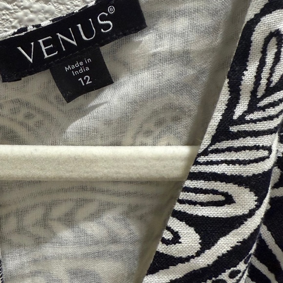 Venus Black + Cream Linen Deep V Midi Dress (Size 12) - Picture 6 of 8